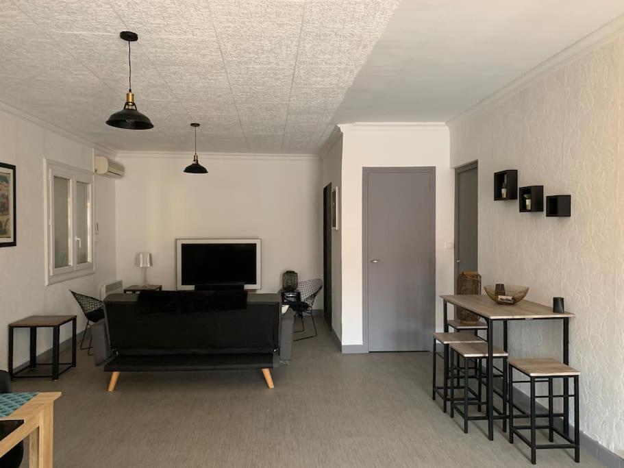 Belle Maison 100M2 Avec Terrasse Et Parking Prive Beziers Exterior photo