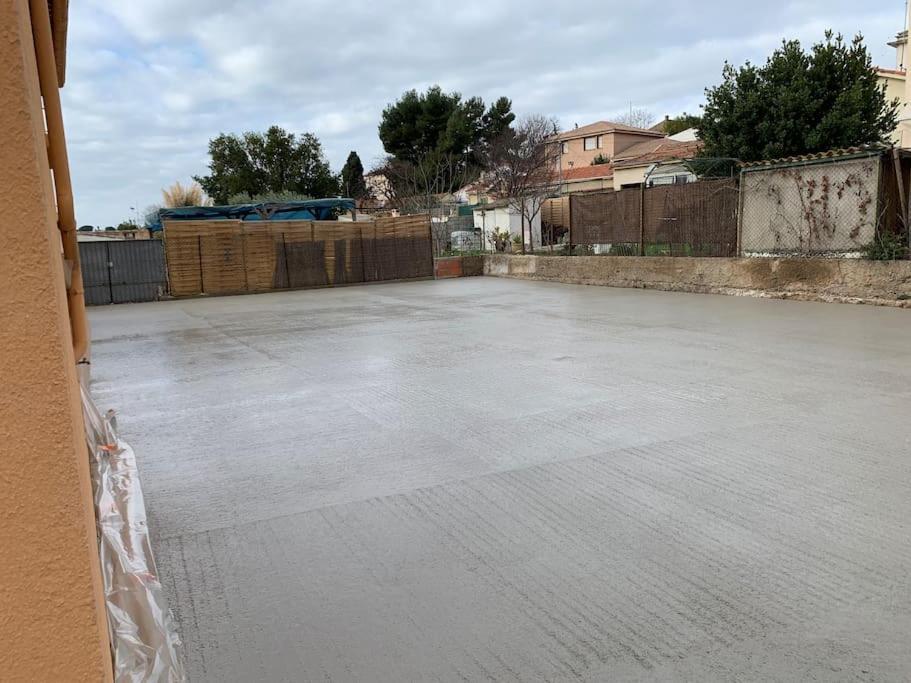 Belle Maison 100M2 Avec Terrasse Et Parking Prive Beziers Exterior photo